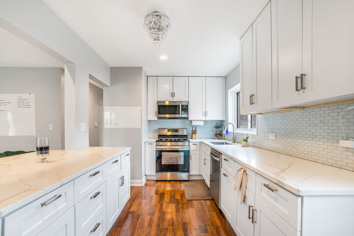 Property Photo:  129 Rice Avenue  IL 60104 