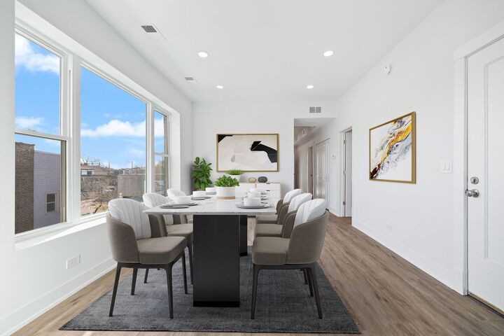 Property Photo:  2741 W Belmont Avenue 1  IL 60618 