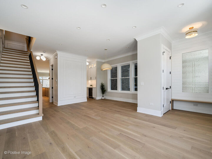 Property Photo:  3051 N Christiana Avenue  IL 60618 