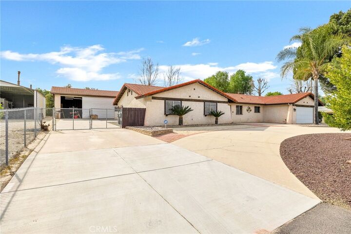Property Photo:  42325 Whittier Avenue  CA 92544 