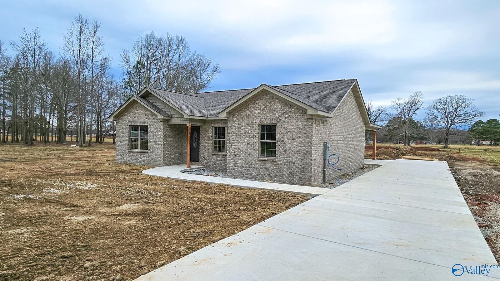 Property Photo:  25151 Guthrie Road  AL 35620 