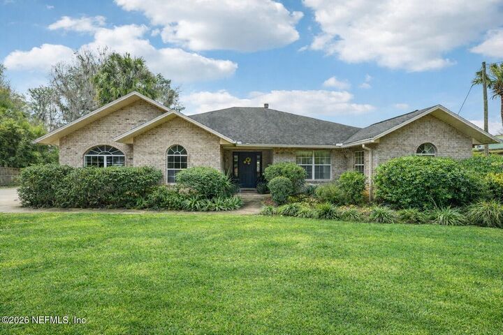 Property Photo:  749 N State Road 21  FL 32666 