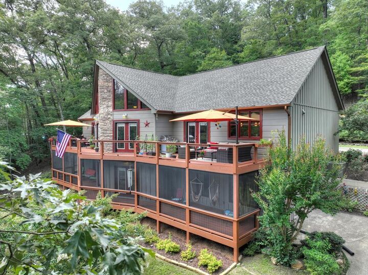 Property Photo:  588 Blackberry Drive  GA 30559 