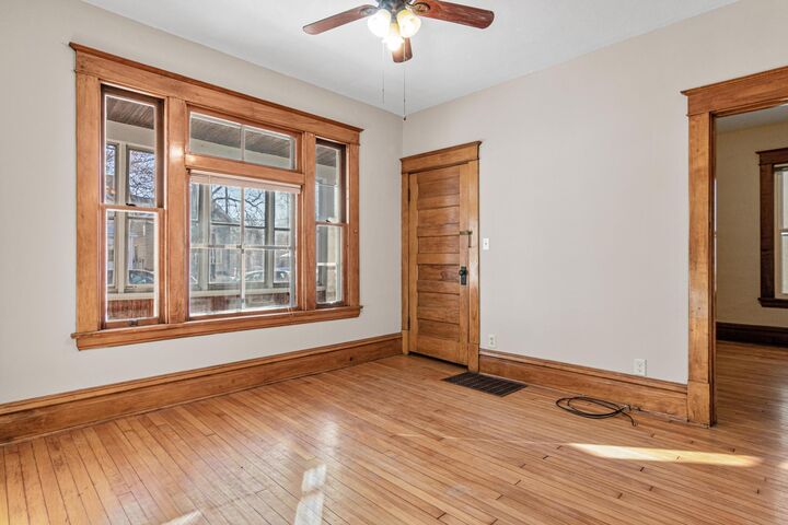 Property Photo:  855 Juno Avenue  MN 55102 