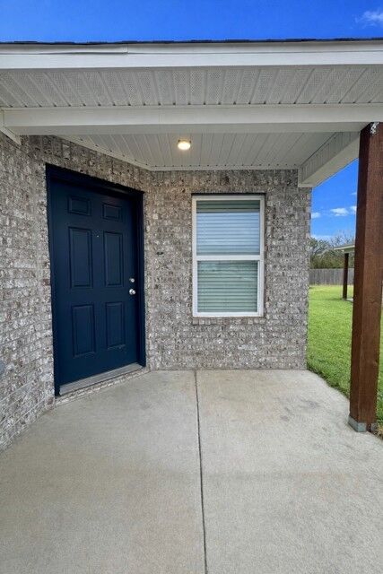 Property Photo:  1813 E Annette Drive  AR 72761 