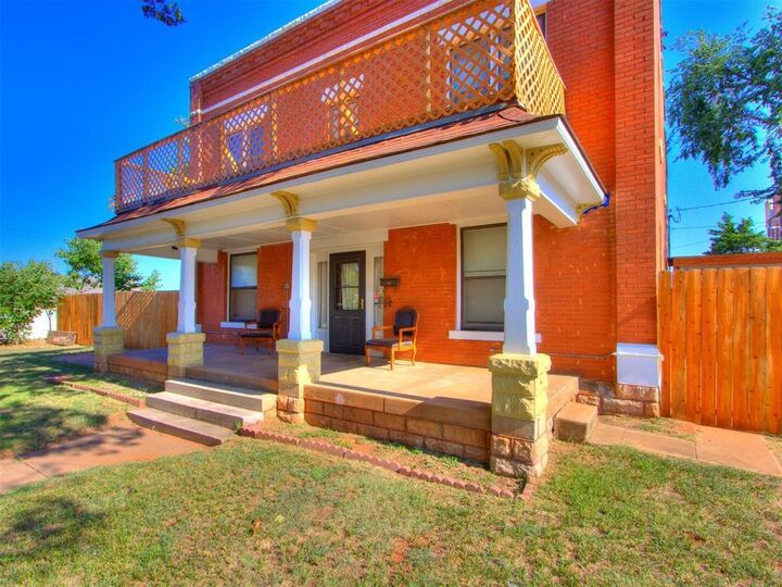 Property Photo: 316 W Vilas Avenue OK 73044