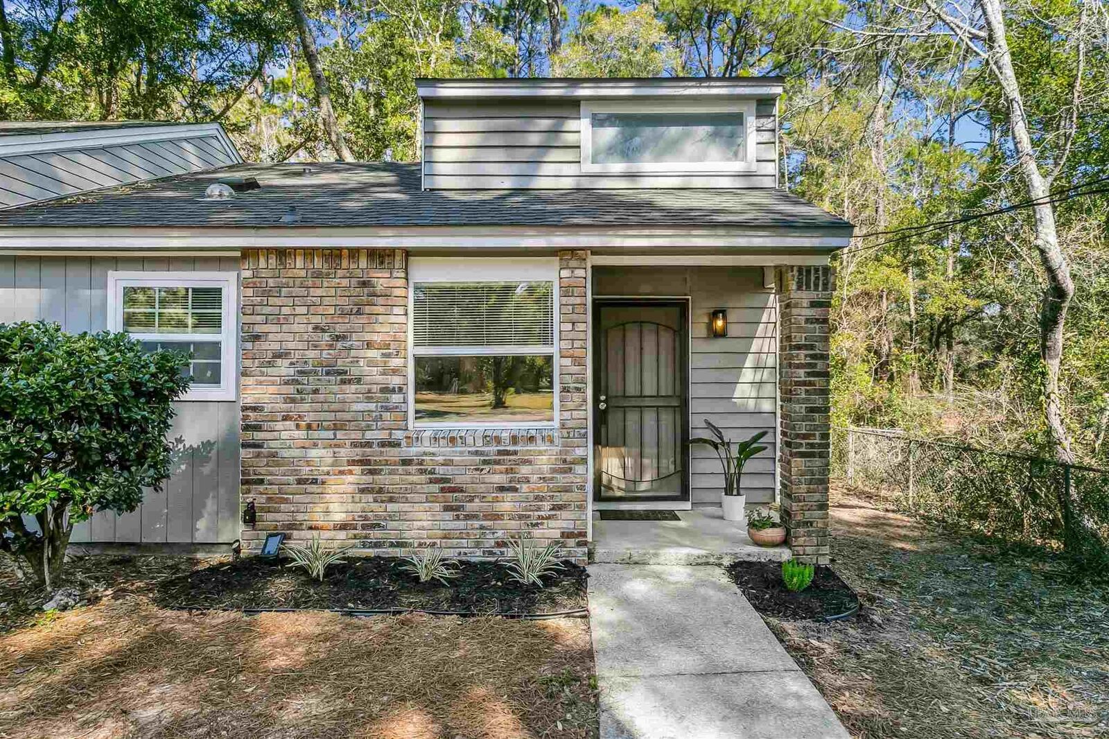 Property Photo: 8250 Kause Rd FL 32506