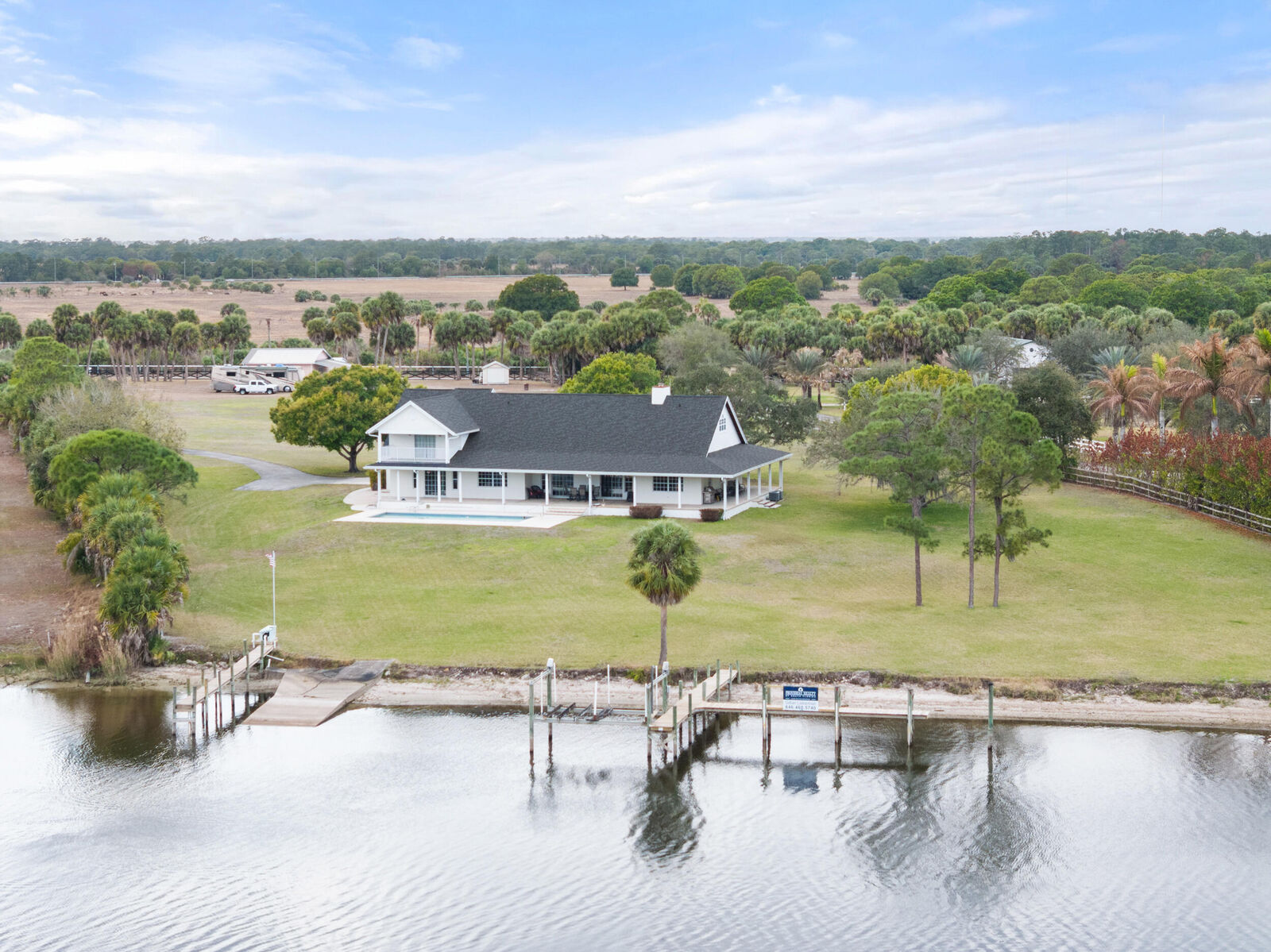 Property Photo: 10125 SW Green Ridge Lane FL 34990