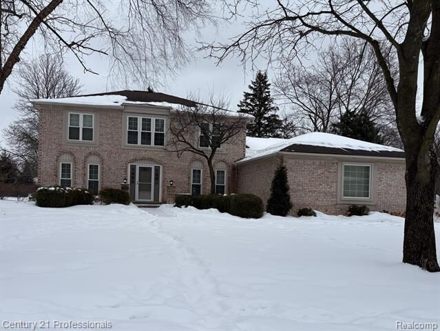 Property Photo:  425 Cypress Road  MI 48309 