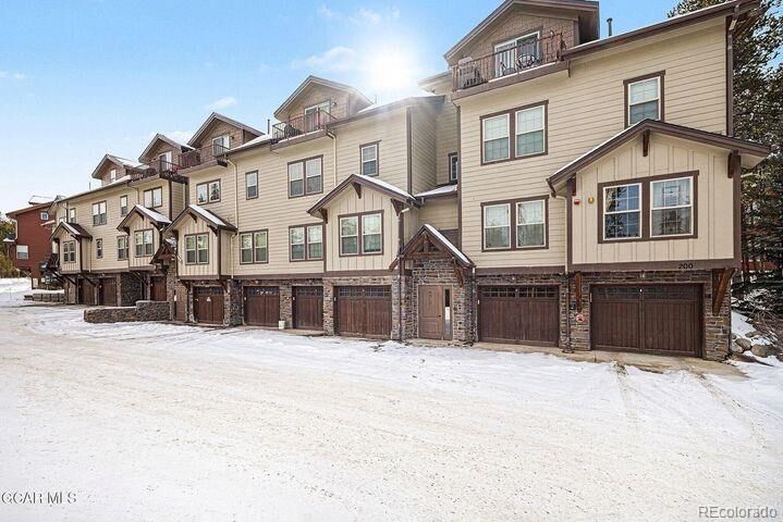 Property Photo:  200 Gcr 8344 22  CO 80442 