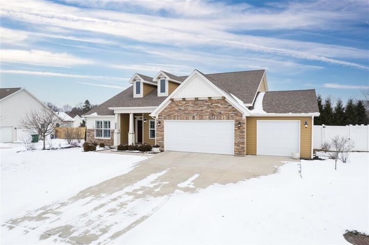 Property Photo:  2520 Westminster Ave  IN 47374 