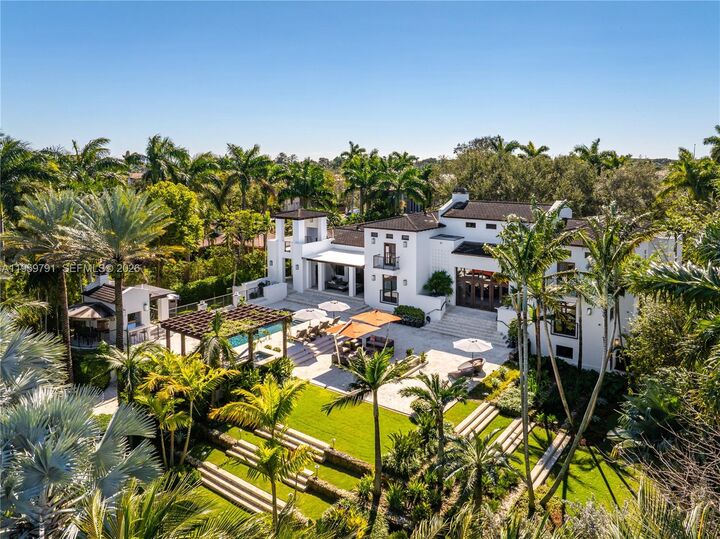 Property Photo:  555 Arvida Pkwy  FL 33156 