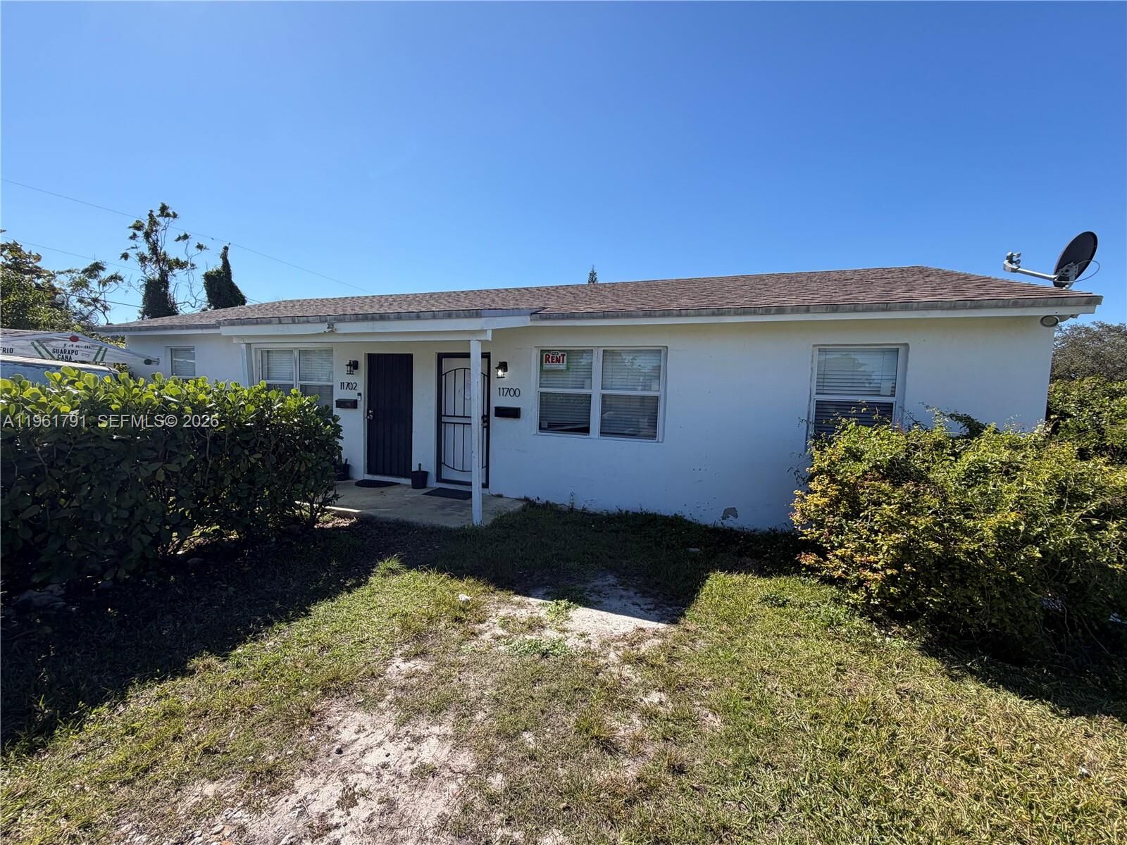 Property Photo:  11700 SW 221st St  FL 33170 