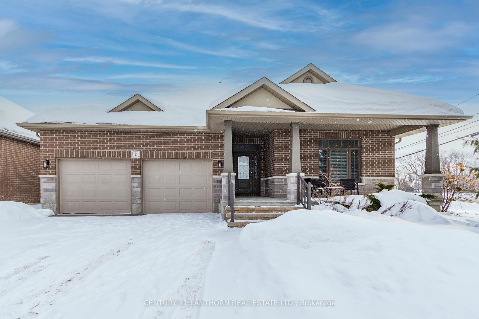 Property Photo:  2 Stonecrest Boulevard  ON K8R 0A2 