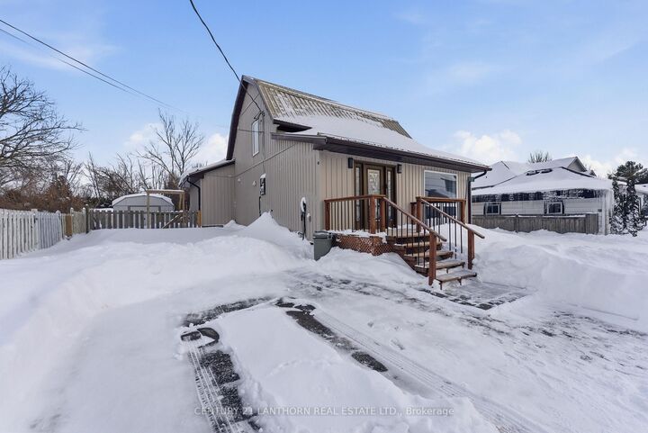Property Photo:  115 Ridley Street  ON K8N 4Z1 