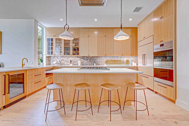 Property Photo: 1601 Woodlawn Boulevard TX 78703