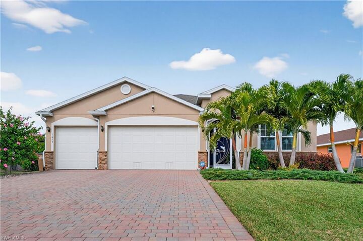 Property Photo:  1807 SW 40th Ter  FL 33914 
