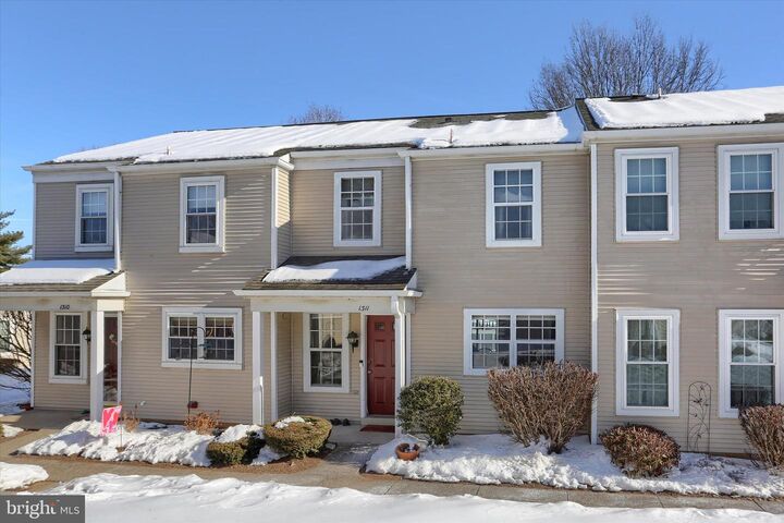 Property Photo:  1311 Cambridge Court  PA 17078 