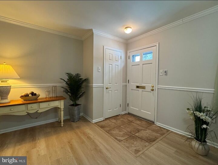 Property Photo:  1105 Yardley Cmns  PA 19067 