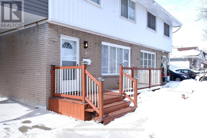 Property Photo:  67 Elford Crescent  ON L8K 5K8 