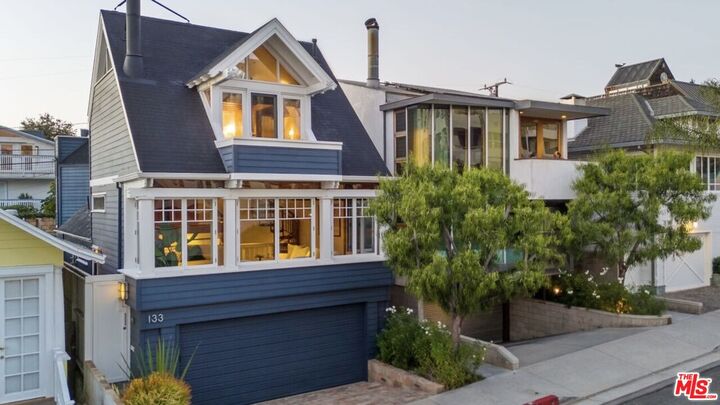 Property Photo:  133 Ocean Park Blvd  CA 90405 
