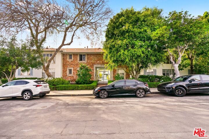 Property Photo:  1222 Princeton St  CA 90404 