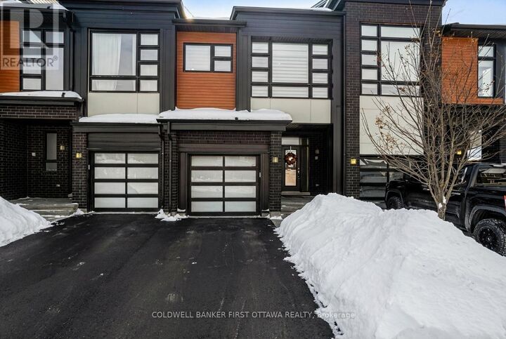 Property Photo:  422 Markdale Terrace  ON K4M 0E2 