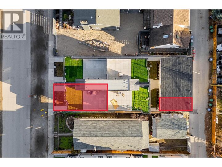 Property Photo: 943 Fuller Avenue 2 BC V1Y 6X5