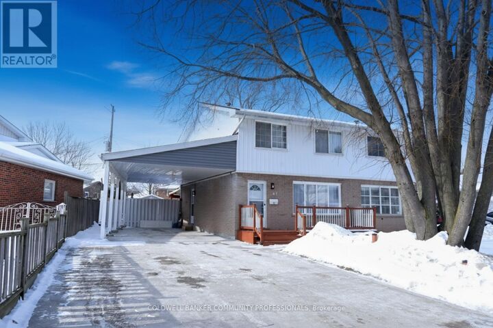 Property Photo:  67 Elford Crescent  ON L8K 5K8 