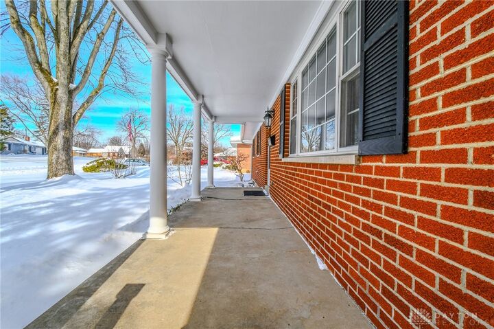 Property Photo:  4048 Locustwood Drive  OH 45429 