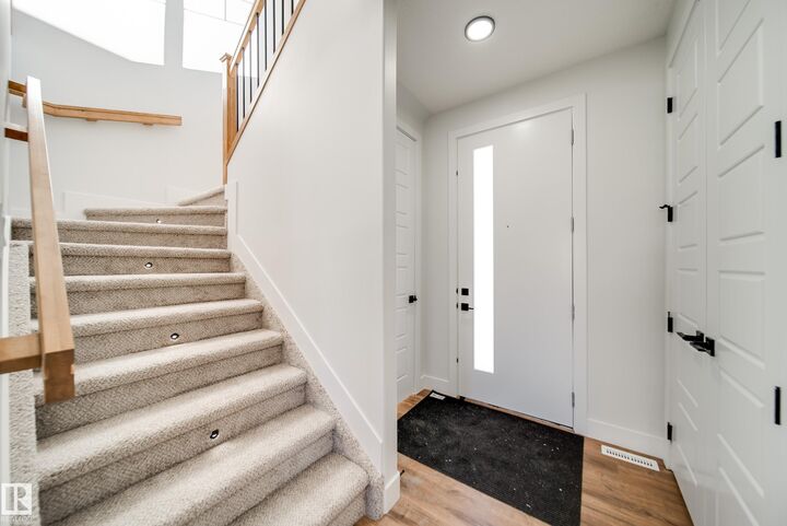 Property Photo:  7156 177 Avenue NW  AB T5Z 0W9 