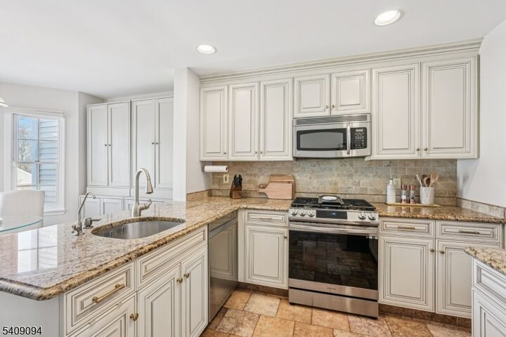 Property Photo:  52 Ryan Ln  NJ 07035 