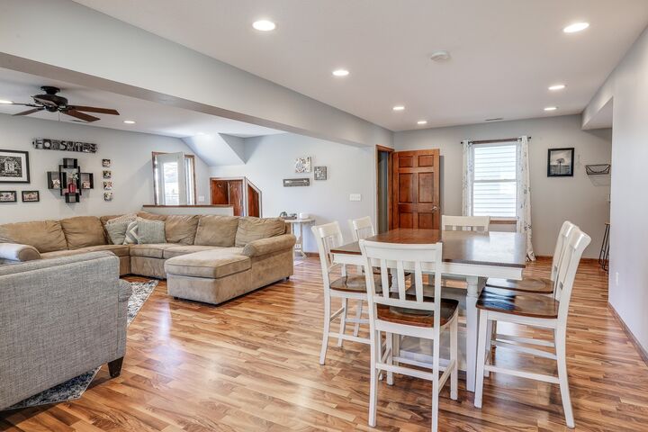 Property Photo:  1210 Broadway Street  IA 50219 