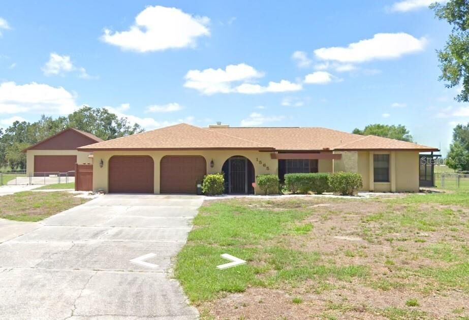 Property Photo:  1565 Shadow Ridge Circle  FL 34240 