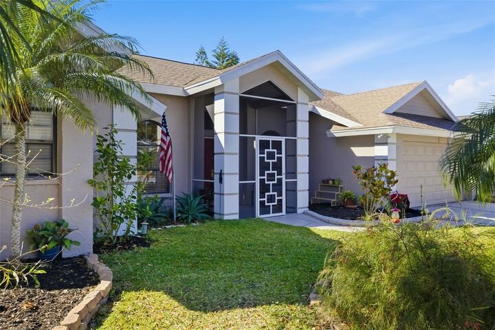 Property Photo: 8072 Glenbrooke Lane FL 34243