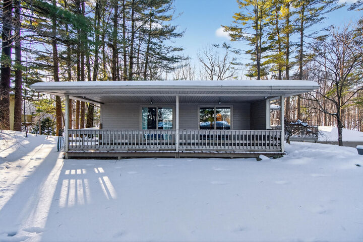 Property Photo:  340 Wood Hills Drive  MI 49237 