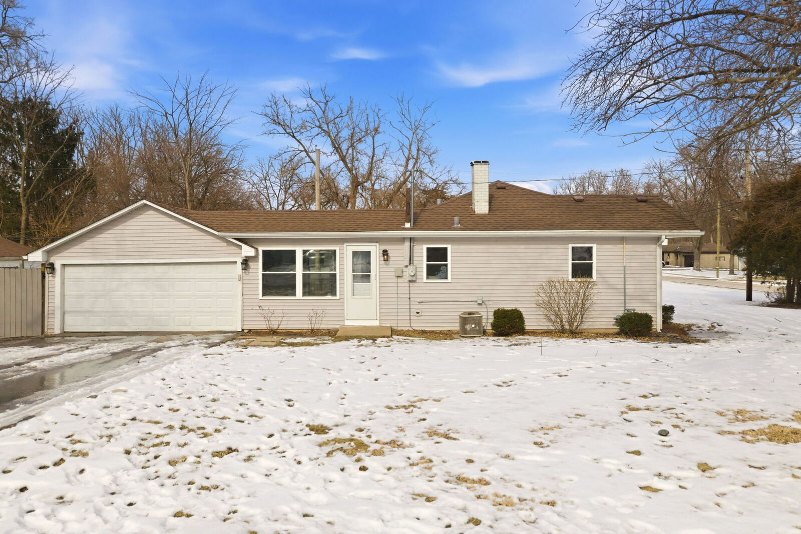 Property Photo:  15346 Le Claire Avenue  IL 60452 