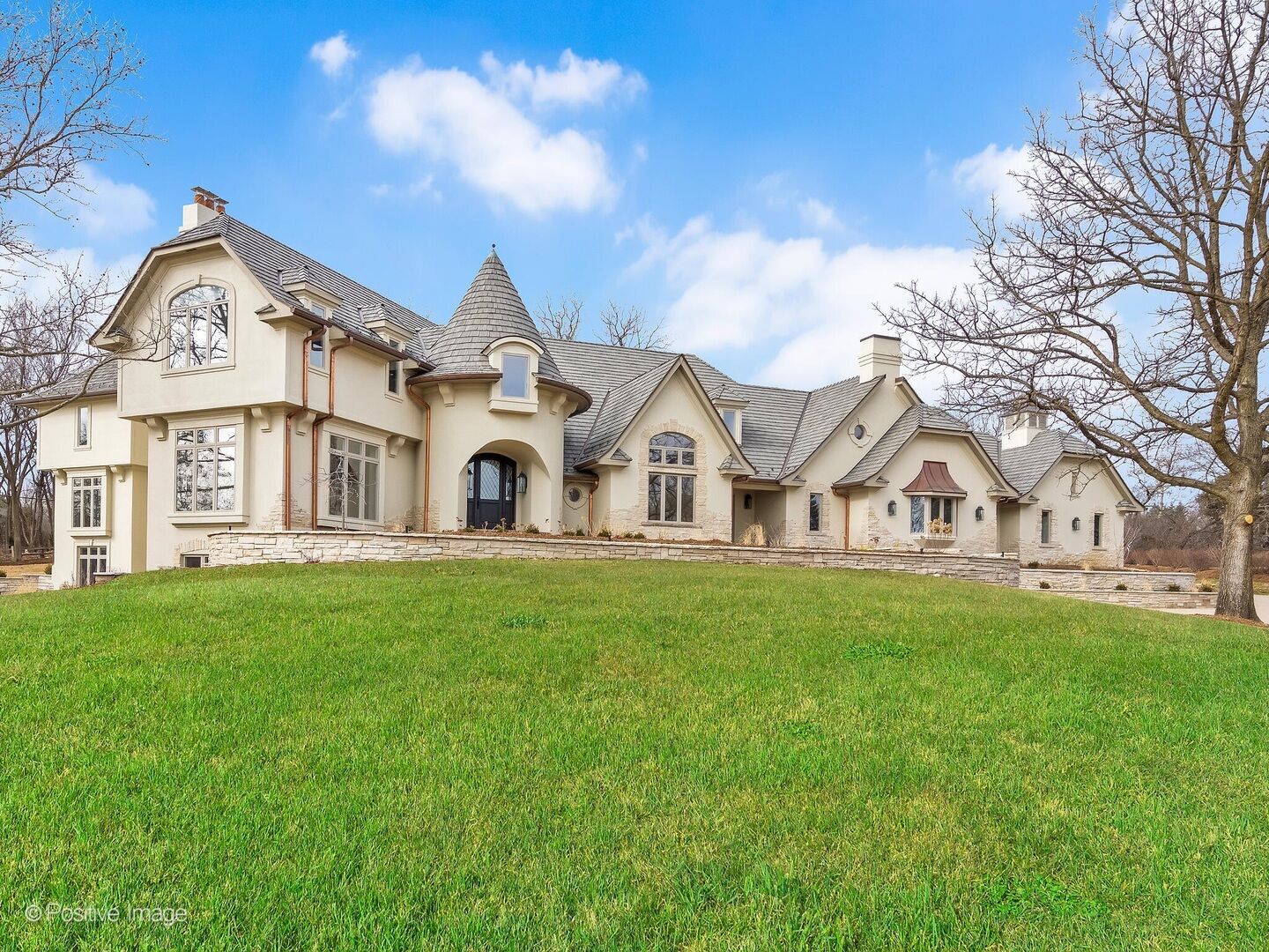 Property Photo: 20 Natoma Drive IL 60523