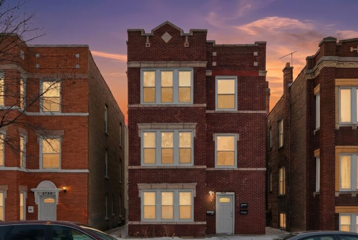 Property Photo:  2118 S 59th Avenue  IL 60804 