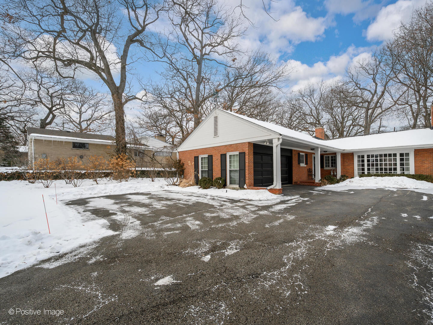 Property Photo:  2775 Sheridan Road  IL 60201 