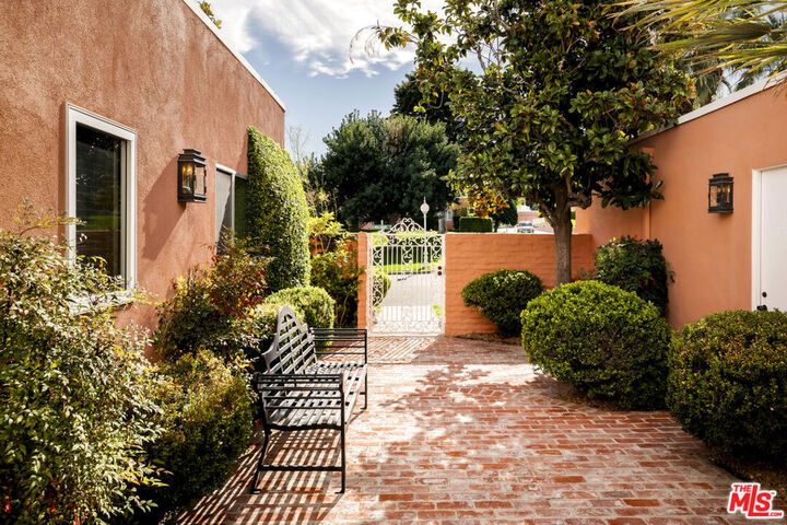 Property Photo:  73576 Malabata Drive  CA 92260 