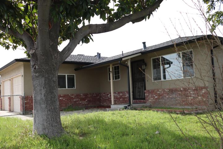 Property Photo:  1217 Princeton Place  CA 95336 