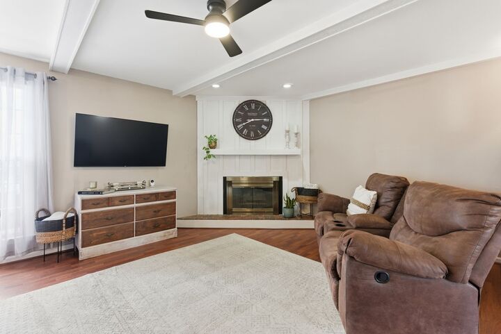 Property Photo:  107 Bryan House Dr  TN 37072 