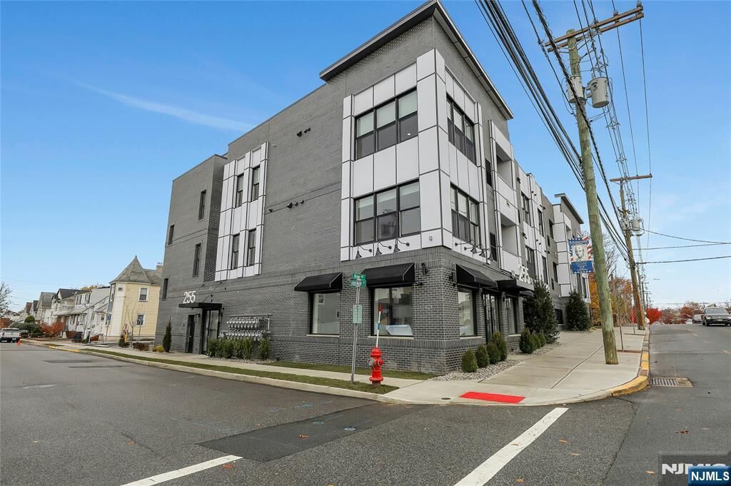 Property Photo:  255 Ridge Road 303  NJ 07071 