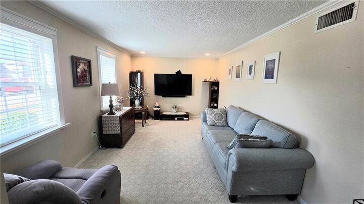 Property Photo:  653 W Marlin Court  LA 70056 
