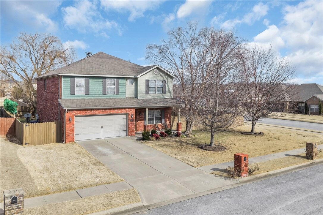 Property Photo:  5001 Bay Court  AR 72758 