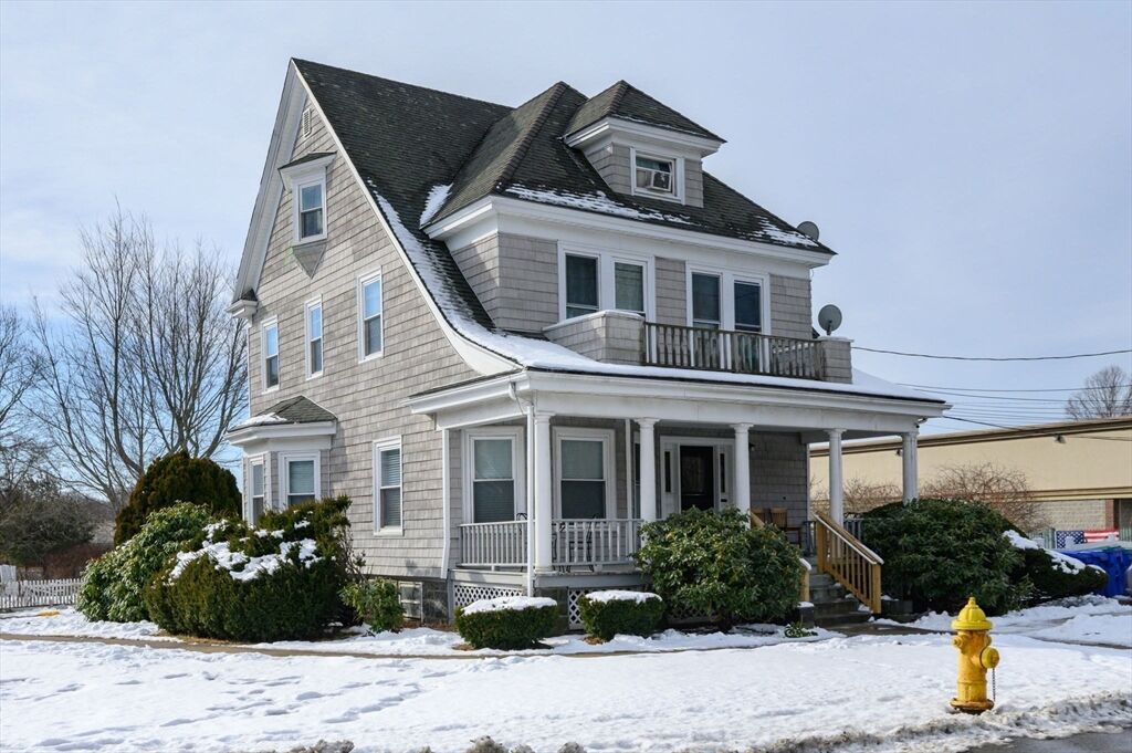 Property Photo:  215 Market St  MA 02370 