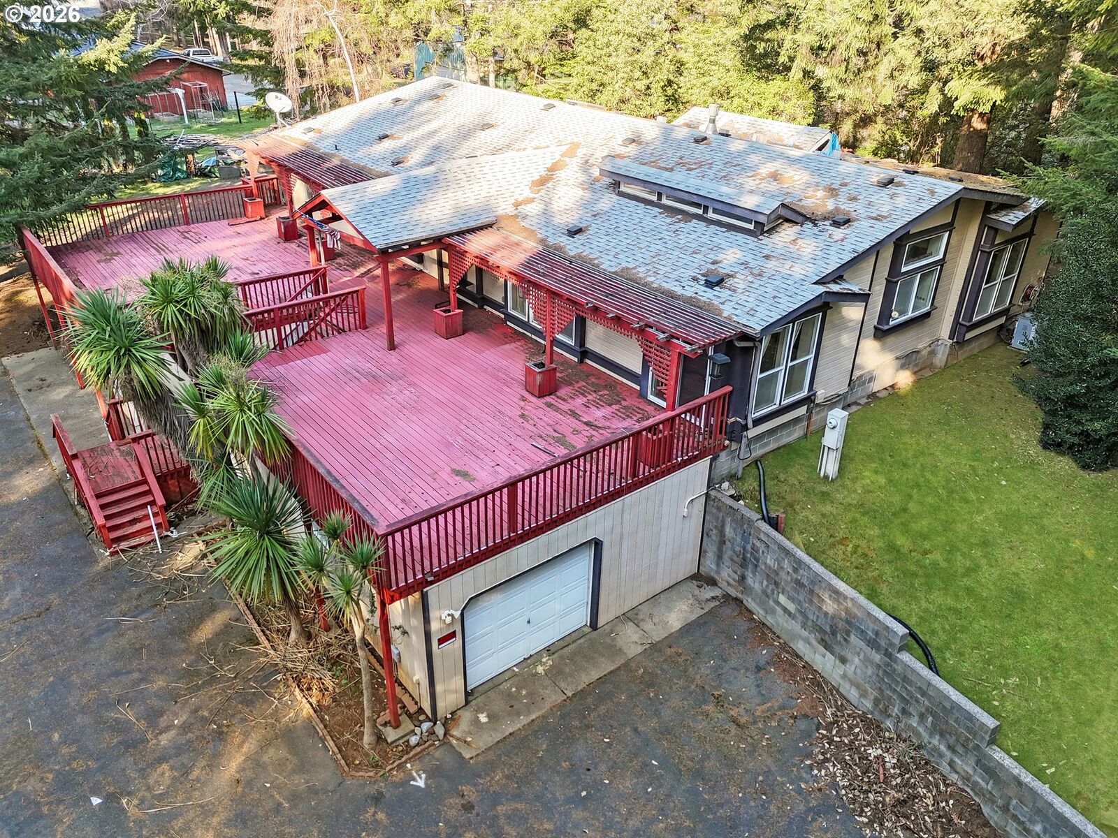 Property Photo: 19026 Pacific Crest Dr OR 97415