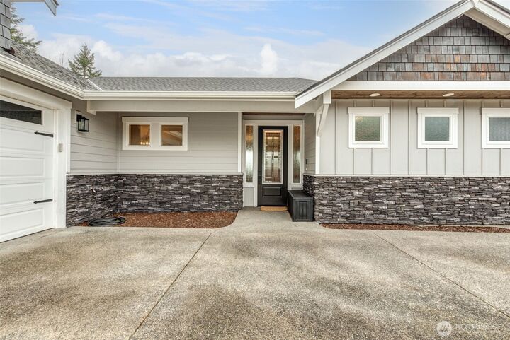 Property Photo:  895  Marshall Drive  WA 98282 