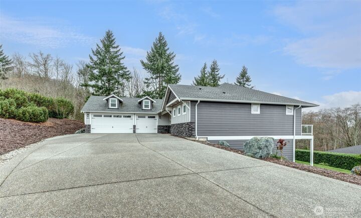 Property Photo:  895  Marshall Drive  WA 98282 
